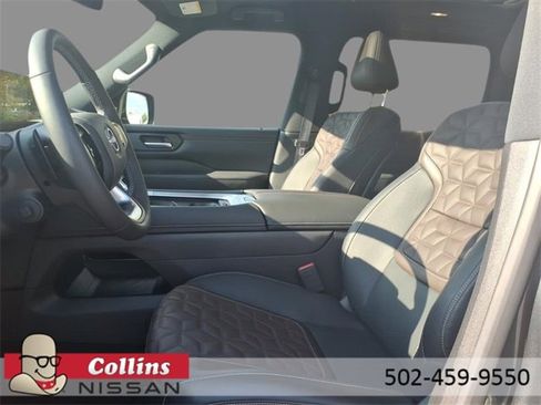 Certified 2025 Nissan Armada Platinum Reserve image 5