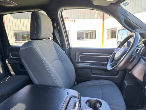 Used 2024 RAM 2500 Big Horn w/ Night Edition image 10