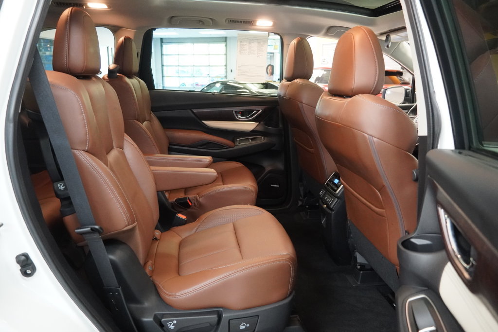 Used 2020 Subaru Ascent Touring AWD/4WD image 32