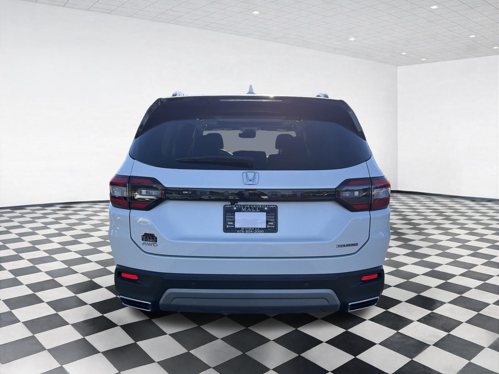 Used 2024 Honda Pilot Touring image 10