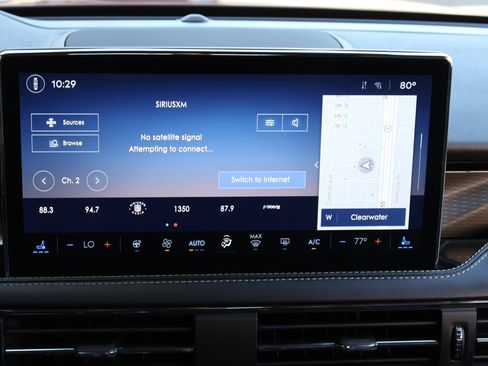 Used 2025 Lincoln Corsair Grand Touring w/ Equipment Group 302A image 3