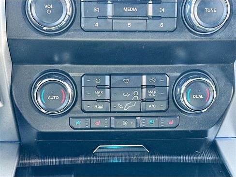 Used 2021 Ford F250 Lariat w/ Lariat Value Package image 16