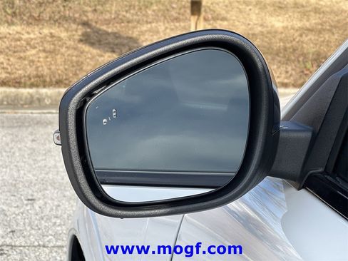 Used 2022 Ford Mustang Mach-E GT image 33