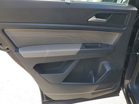 Used 2021 Volkswagen Atlas SE image 10