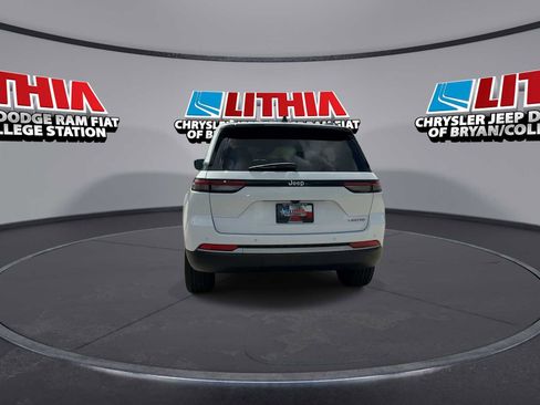 New 2026 Jeep Grand Cherokee Limited image 7