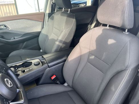 Used 2023 Nissan Rogue S image 35