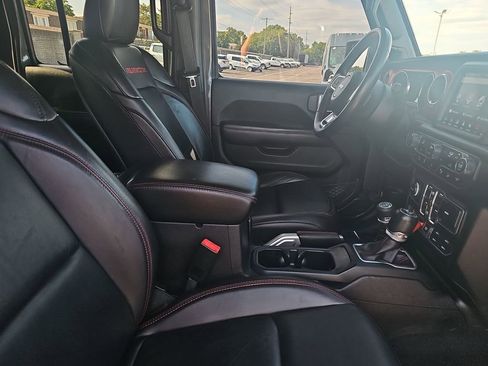 Used 2018 Jeep Wrangler Unlimited Rubicon AWD/4WD image 10