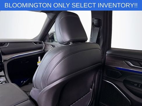 New 2025 Jeep Grand Cherokee L Overland w/ Trailer Tow Package image 24