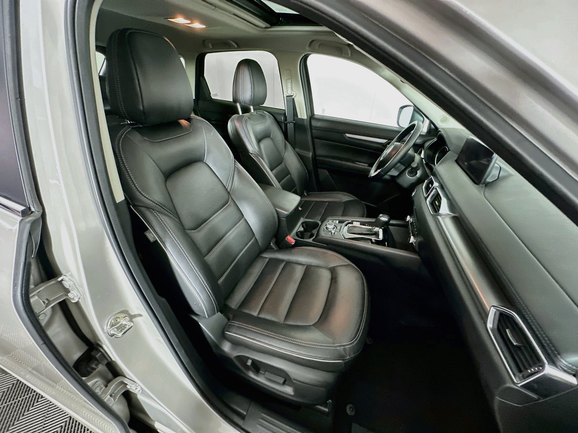 Used 2025 MAZDA CX-5 AWD 2.5 S w/ Preferred Package image 33