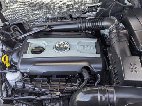 Used 2016 Volkswagen Tiguan S image 21