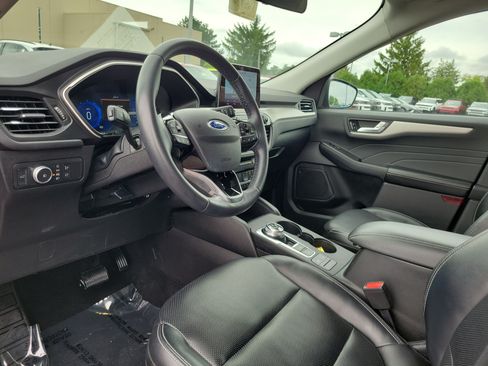Used 2022 Ford Escape SEL w/ Technology Package AWD/4WD image 19