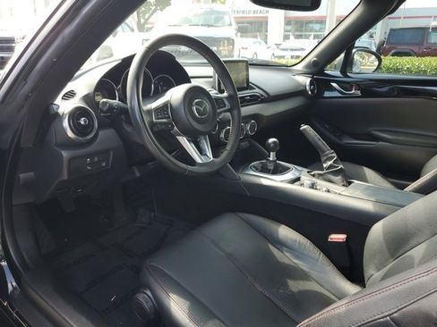 Used 2017 MAZDA MX-5 Miata RF Grand Touring image 7