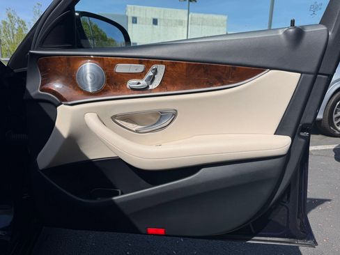 Used 2019 Mercedes-Benz E 450 4MATIC Wagon image 16