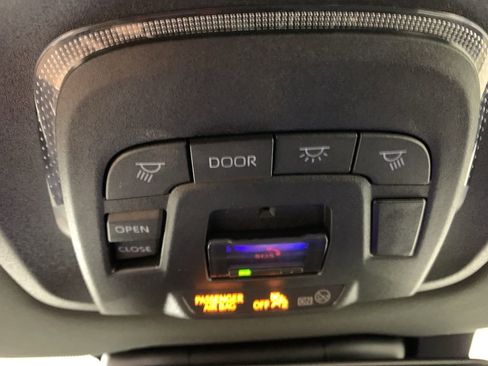 Used 2024 Toyota Crown Limited image 23