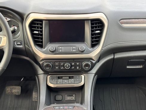 Used 2023 GMC Acadia Denali w/ Black Diamond Edition image 22