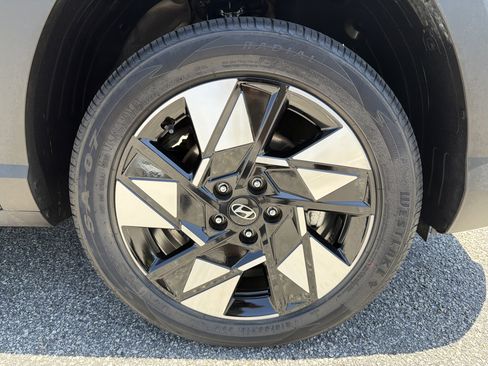 Used 2025 Hyundai Kona SEL AWD/4WD image 23