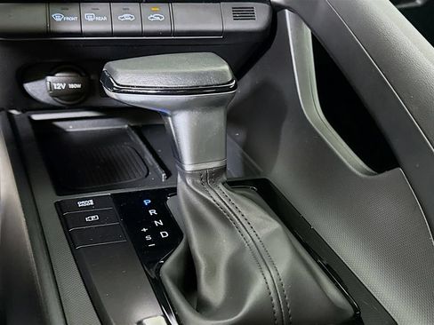 Certified 2025 Hyundai Elantra Sport FWD image 10