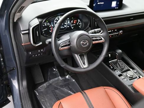Certified 2025 MAZDA CX-50 Meridian Edition w/ Weather Package AWD/4WD image 7