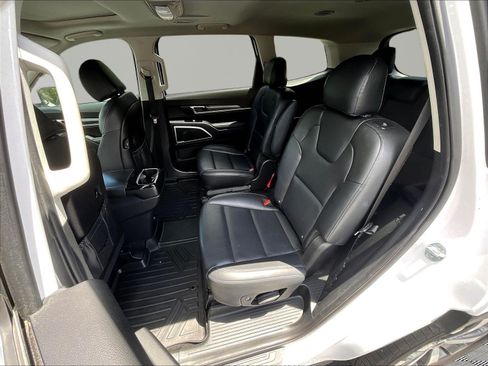 Used 2021 Kia Telluride S FWD image 22