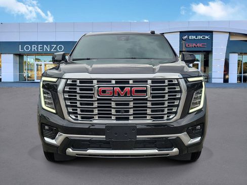 Used 2025 GMC Yukon Denali image 2