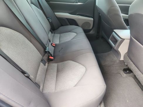 Used 2019 Toyota Camry LE image 29