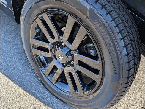 Used 2019 Toyota 4Runner Limited image 21