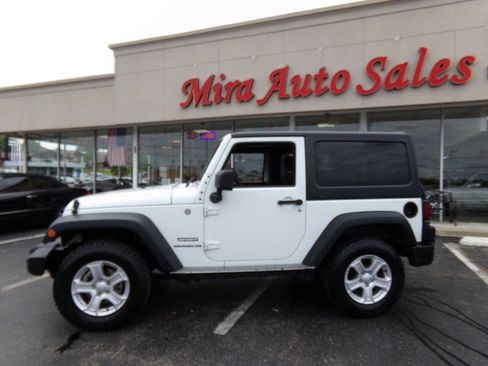 Used 2015 Jeep Wrangler Sport AWD/4WD image 46