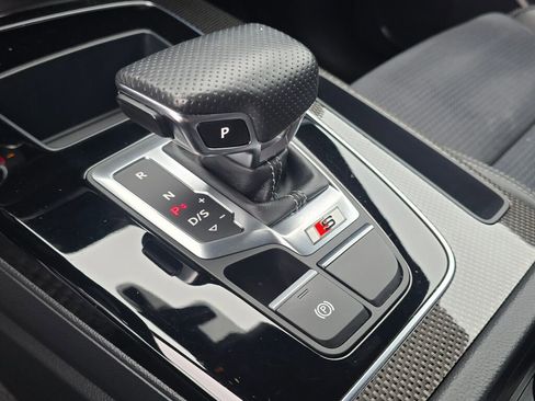 Used 2022 Audi SQ5 Premium w/ Convenience Package image 17