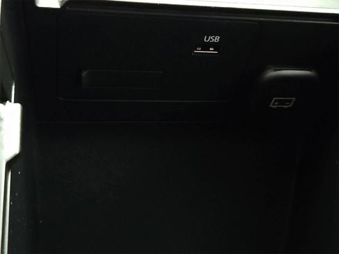 Used 2019 MAZDA MAZDA3 Hatchback image 31