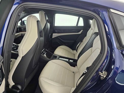 Used 2024 Porsche Panamera 4 image 16