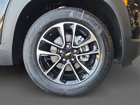 New 2026 Chevrolet TrailBlazer LT w/ Convenience Package image 16