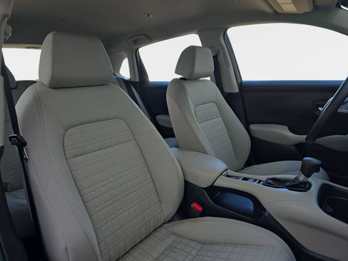 Certified 2025 Honda HR-V LX image 10
