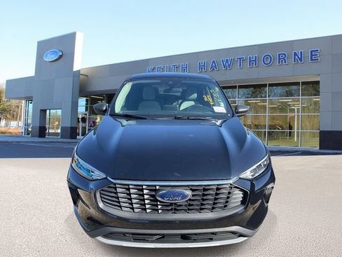 Used 2024 Ford Escape Active w/ Cold Weather Package FWD image 2