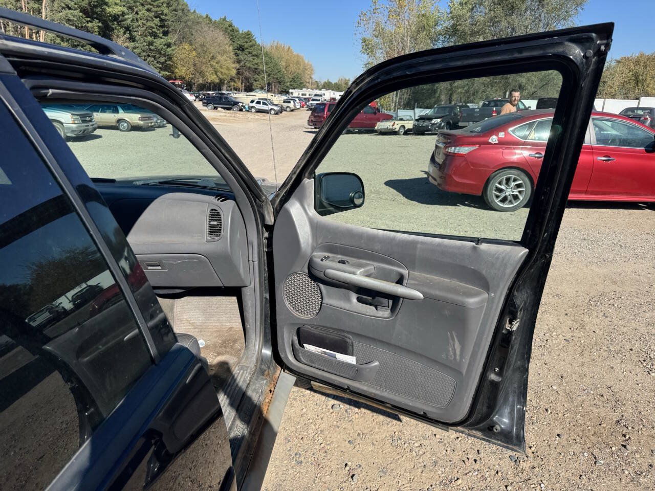 Used 2002 Ford Explorer Sport Trac 4x4 image 28