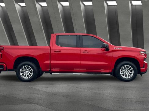 Used 2021 Chevrolet Silverado 1500 RST image 3