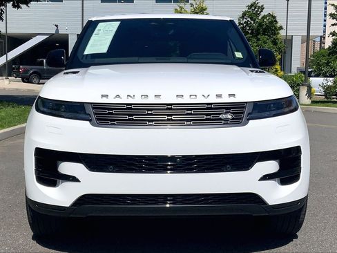 Certified 2025 Land Rover Range Rover Sport SE AWD/4WD image 3