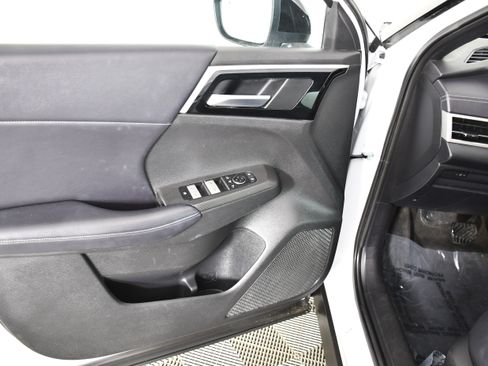 Used 2023 Mitsubishi Outlander SE AWD/4WD image 35