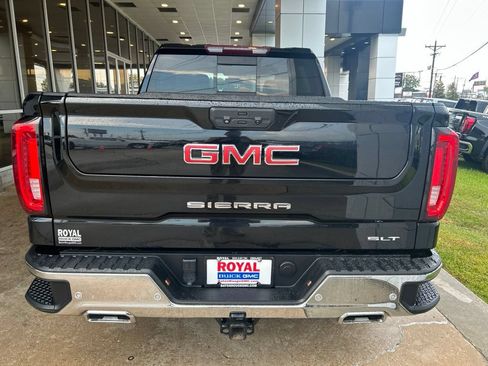Used 2023 GMC Sierra 1500 SLT w/ SLT Premium Plus Package AWD/4WD image 6