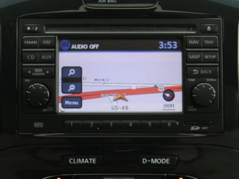 Used 2012 Nissan Juke SV AWD/4WD image 36