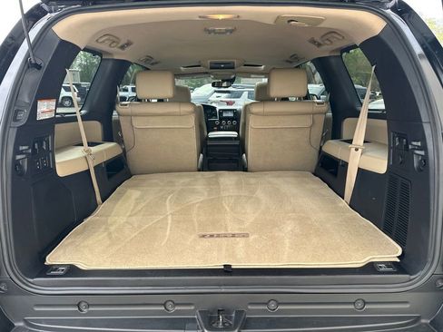 Used 2018 Toyota Sequoia Platinum RWD image 19