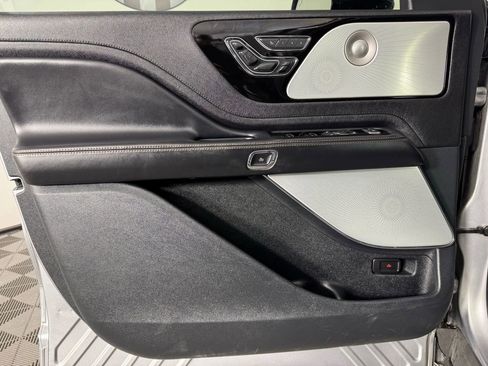 Used 2020 Lincoln Aviator Reserve w/ Equipment Group 202A image 43