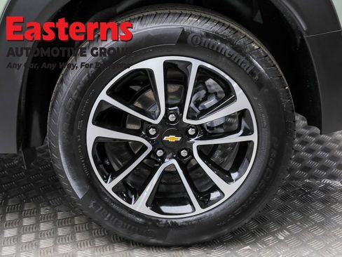 Used 2026 Chevrolet TrailBlazer LT w/ Driver Confidence Package image 8