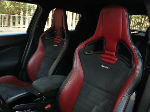 Used 2015 Nissan Juke NISMO RS w/ Interior Illumination Package image 16