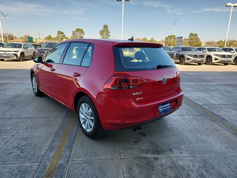 Used 2017 Volkswagen Golf S image 5