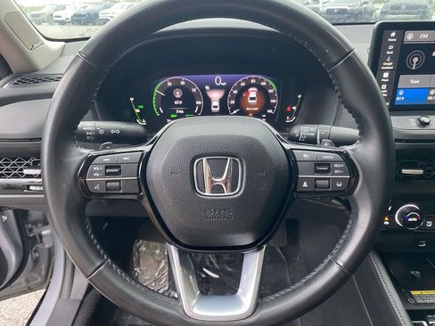 Used 2023 Honda Accord Touring image 18