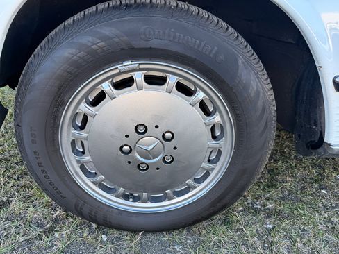 Used 1989 Mercedes-Benz 560 SL image 36