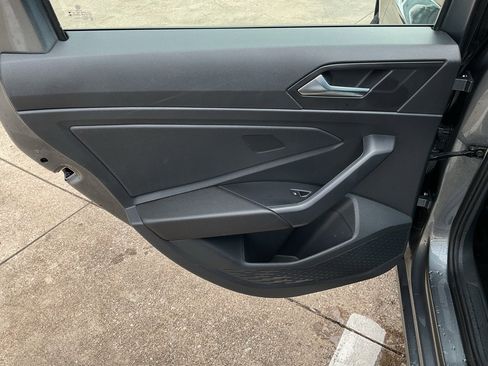 Used 2025 Volkswagen Jetta Sport image 16