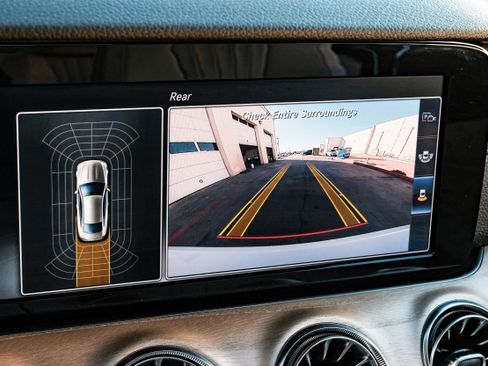 Used 2018 Mercedes-Benz E 400 Coupe image 21