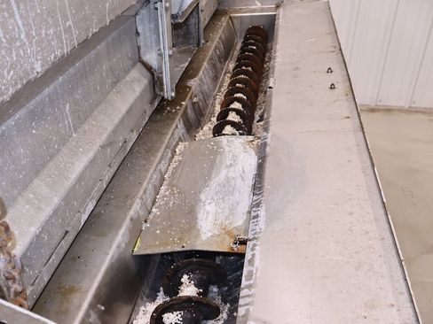 Used 2013 Ford F550 4x4 Regular Cab Super Duty w/ Payload Upgrade Pkg image 32