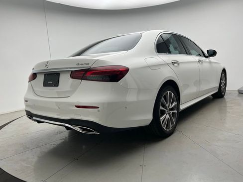 Used 2023 Mercedes-Benz E 350 4MATIC Sedan image 3